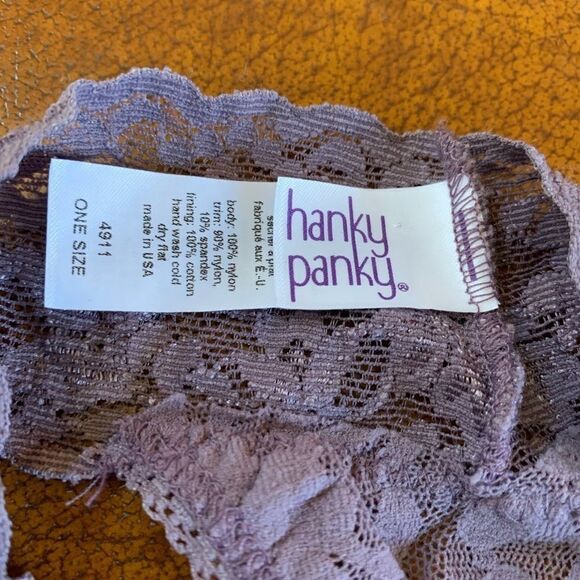 HANKY PANKY SIGNATURE LACE LOW RISE THONG 3pack - Picture 11 of 11
